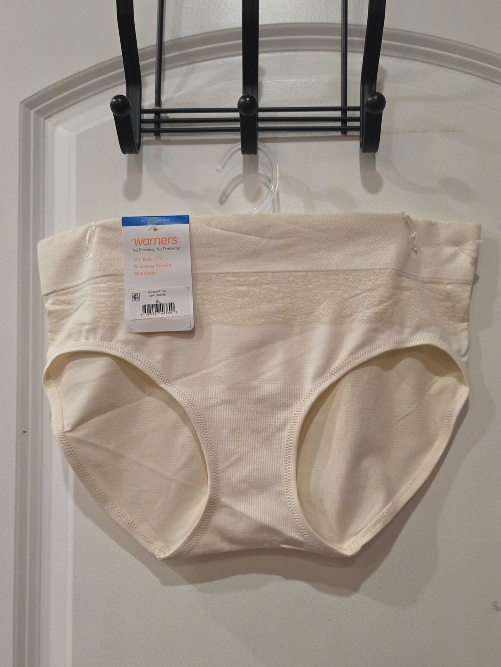 Warner's Cloud 9 Seamless Hipster Panties- Ivory - Picture 4 of 5